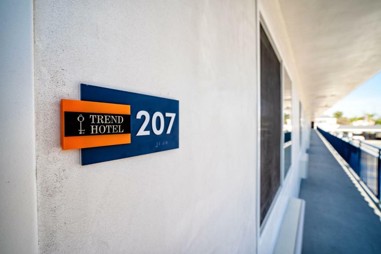 Trend Hotel At Lax Airport Lennox Экстерьер фото